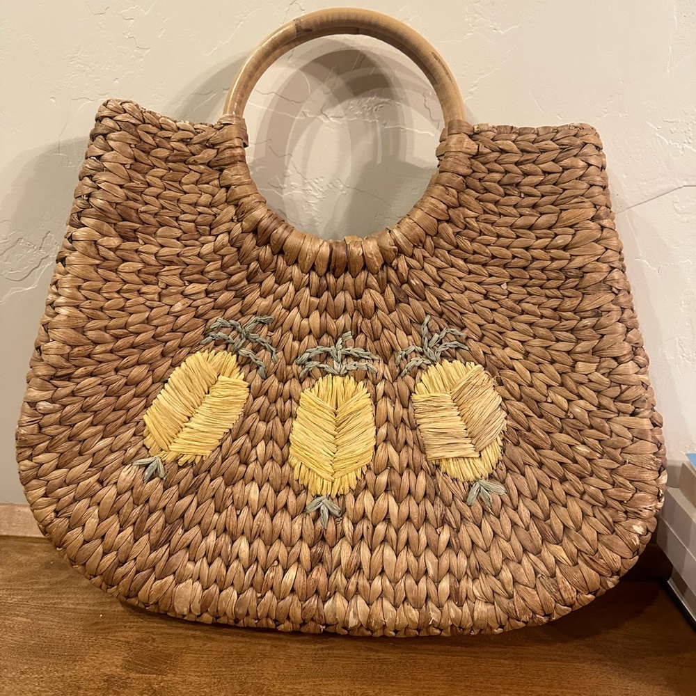 Vintage Mien woven pineapple purse